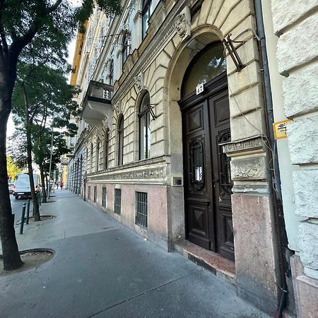 Fanni'S Cosy Home Express Apartment In The City Centre بودابست المظهر الخارجي الصورة