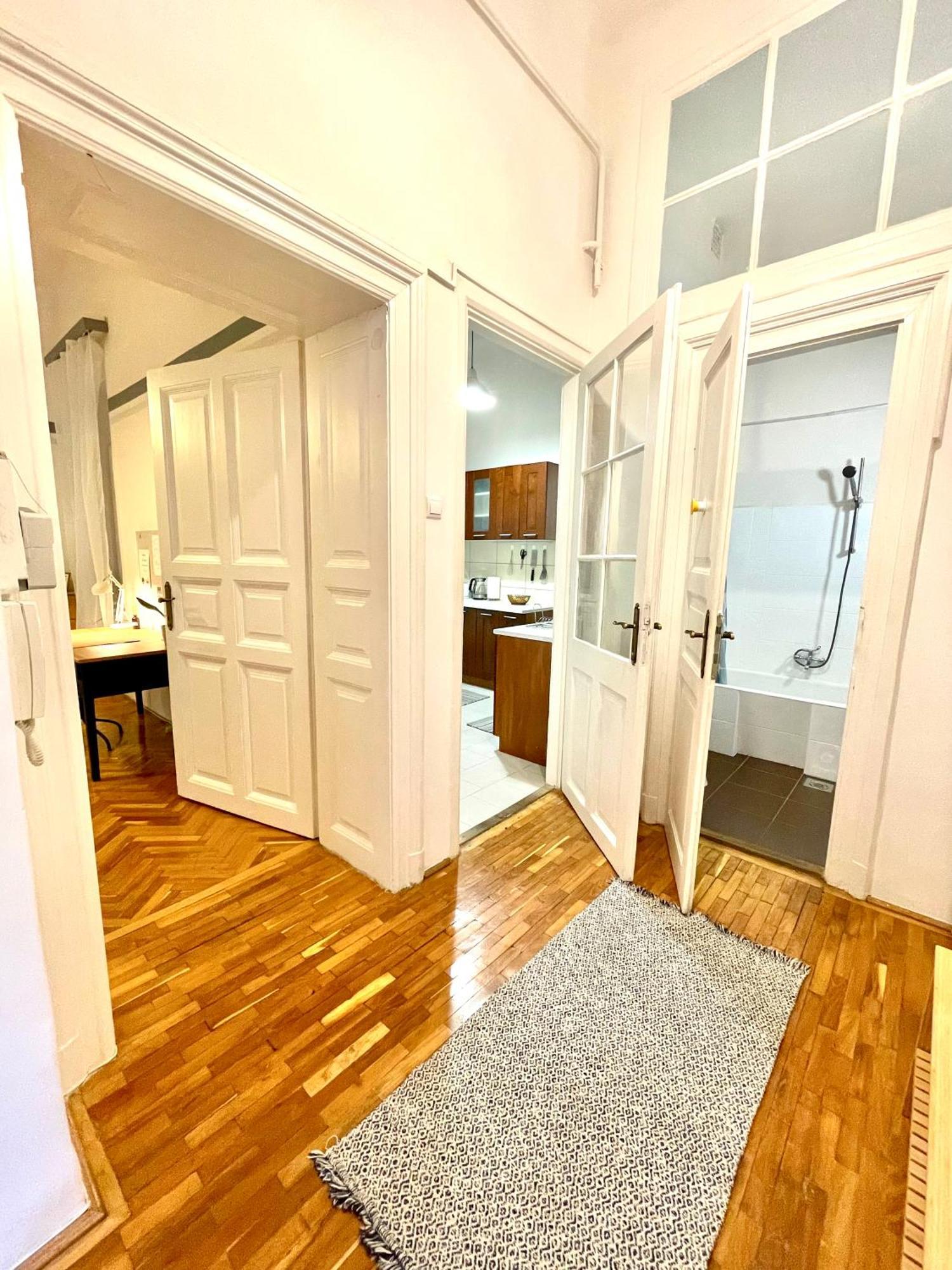 Fanni'S Cosy Home Express Apartment In The City Centre بودابست المظهر الخارجي الصورة