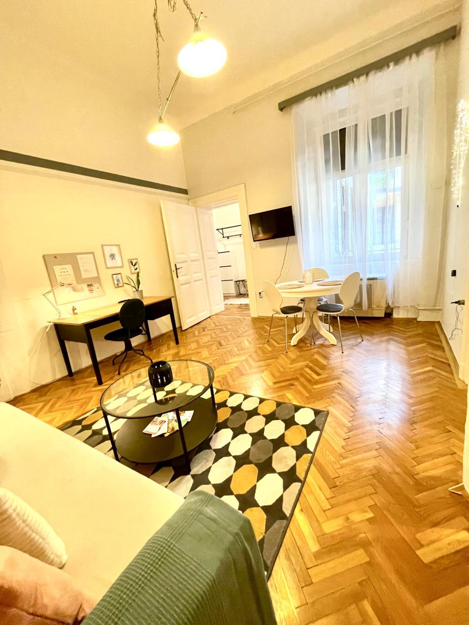 Fanni'S Cosy Home Express Apartment In The City Centre بودابست المظهر الخارجي الصورة